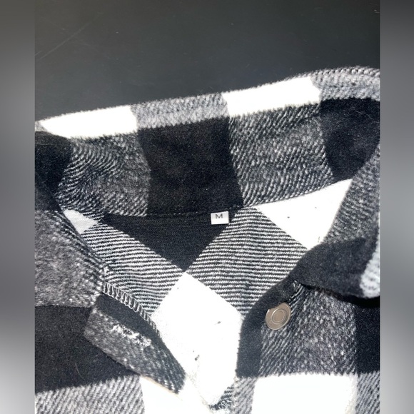 SHEIN Plaid Shacket – Size Medium - Picture 3 of 6